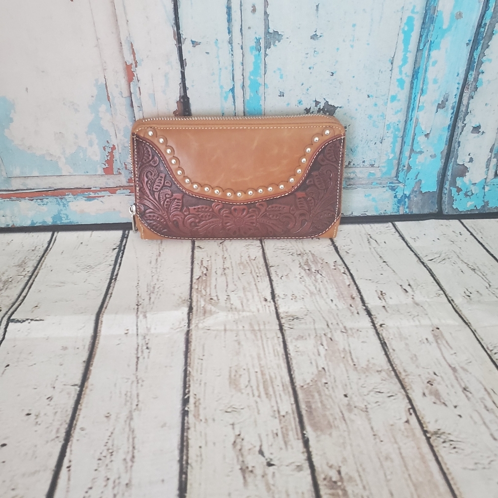 Western Wallet With Wristlet